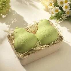 We Make A Great Pear Chocolate