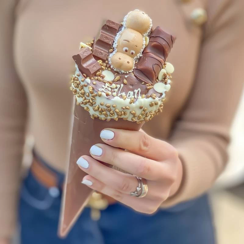 Bueno Fully Loaded Chocolate Ice Cream Cone