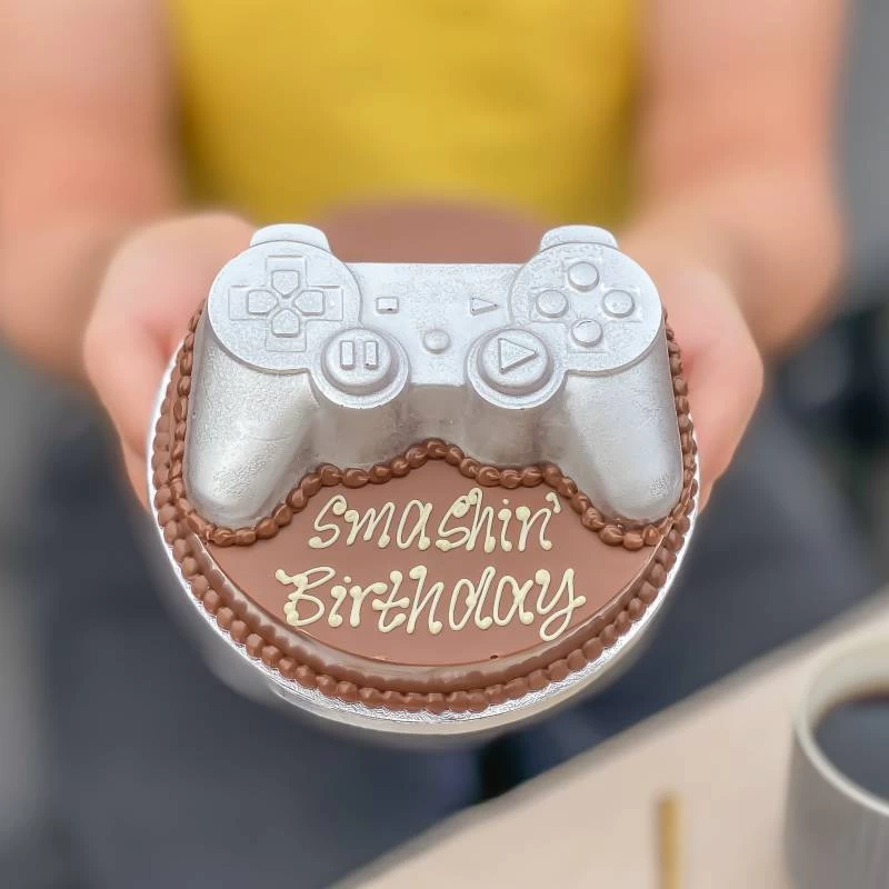 Mini Gamers Smash Cake - Image 3