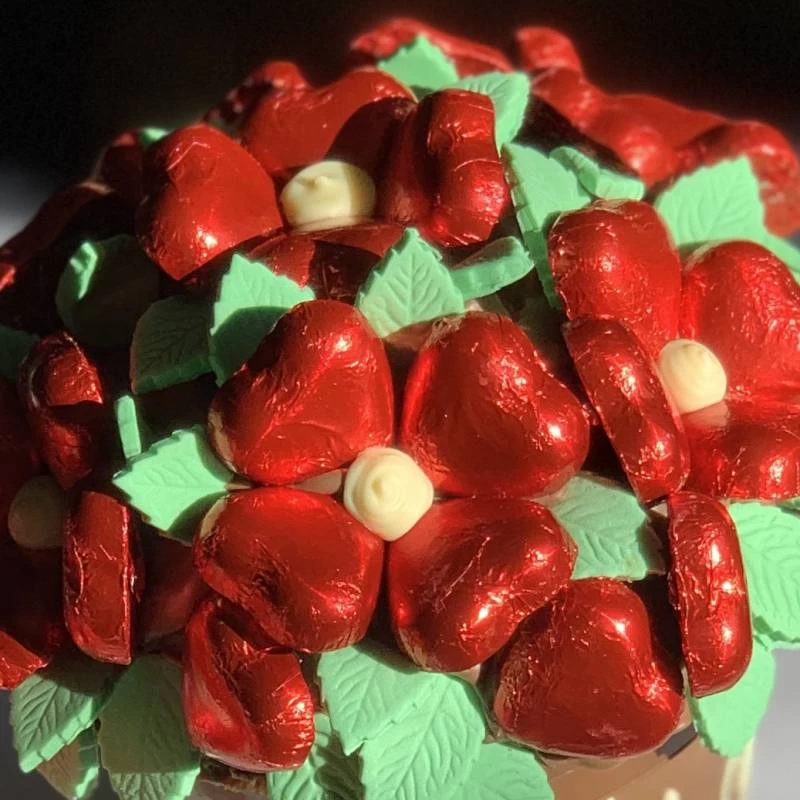 Red Chocolate Smash Flower Pot - Image 3